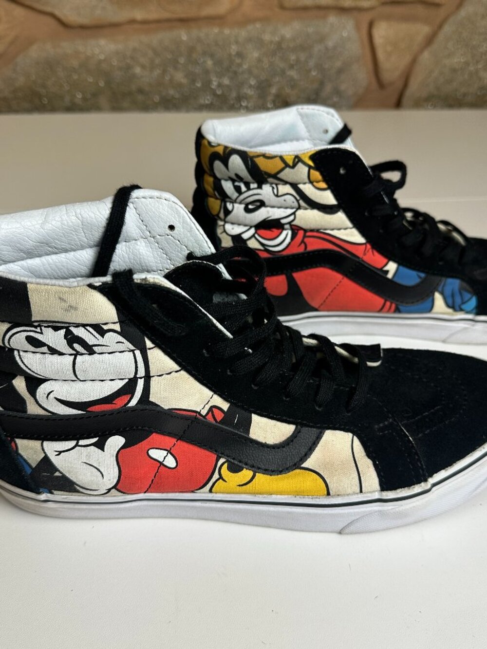 Vans x Disney Sk8-Hi "Mickey & Friends" High Top Sneakers - Men's Size 10